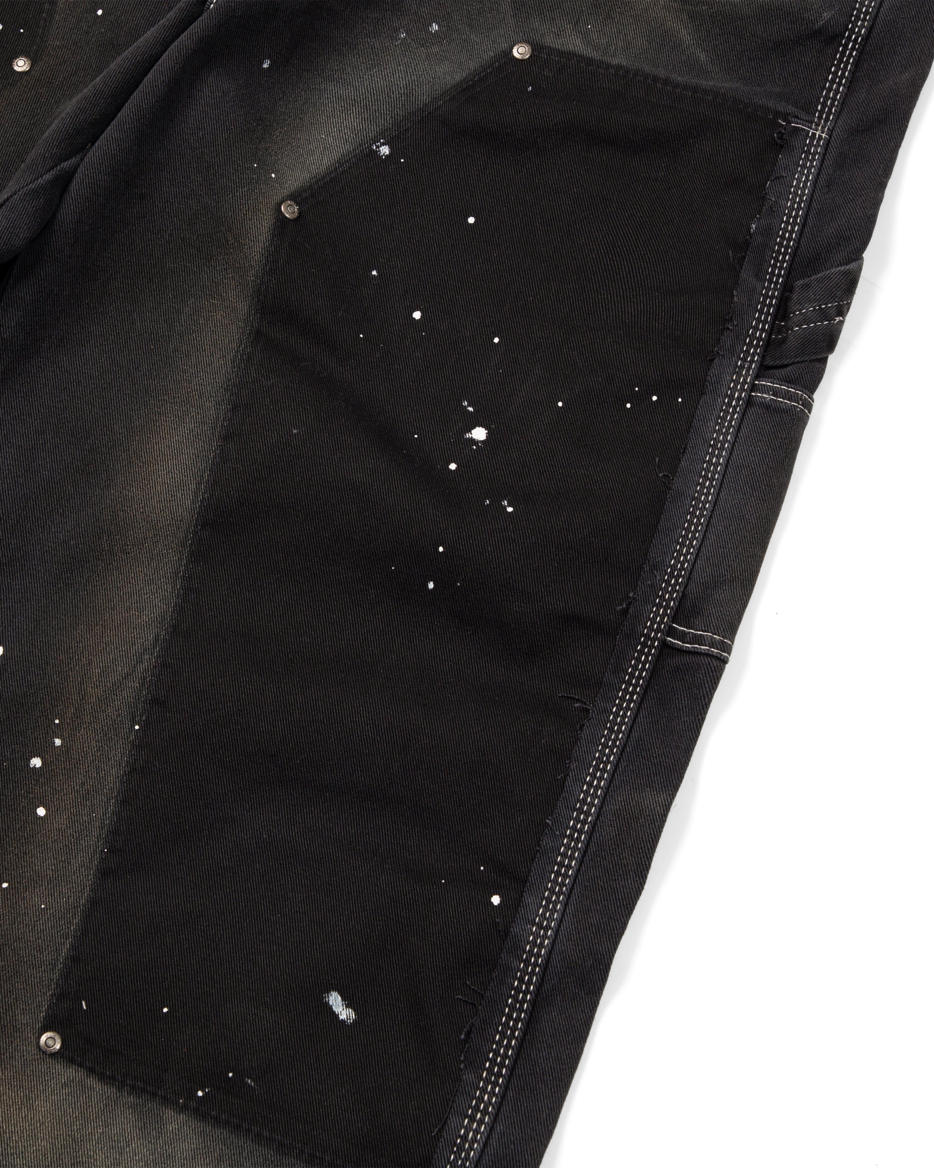 BOLD KNEE JEANS - BLACK